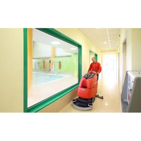 NEUWERTH Logistics SA - RCM - RCM Mega I - Lavapavimenti