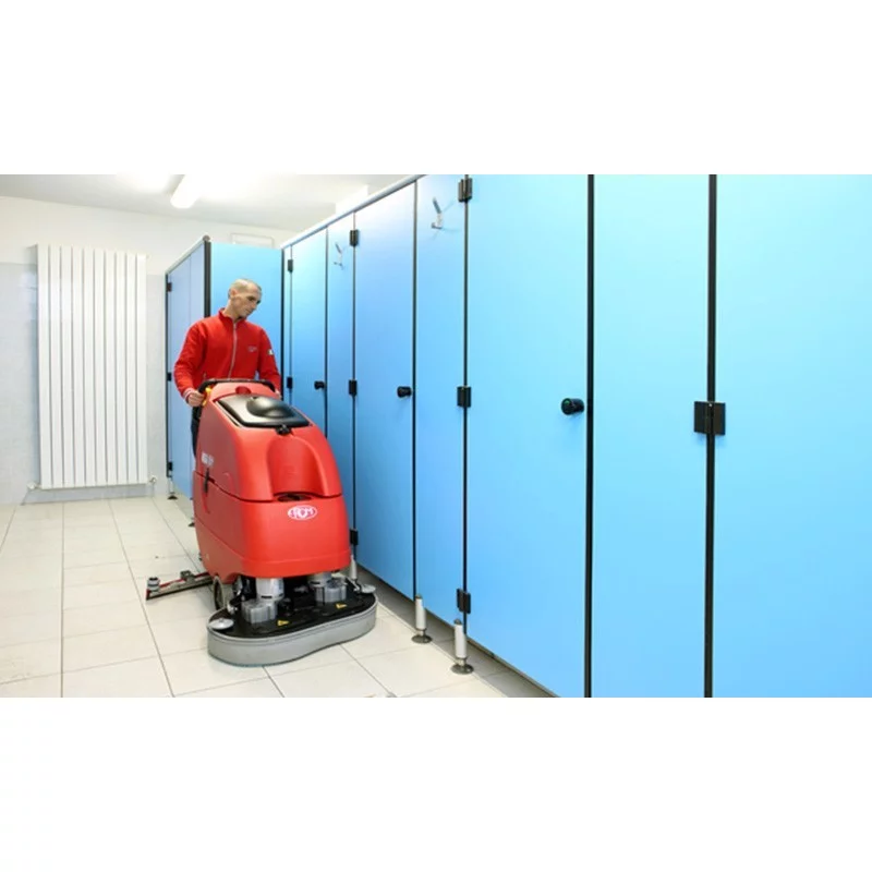 NEUWERTH Logistics SA - RCM - RCM Mega I - Lavapavimenti