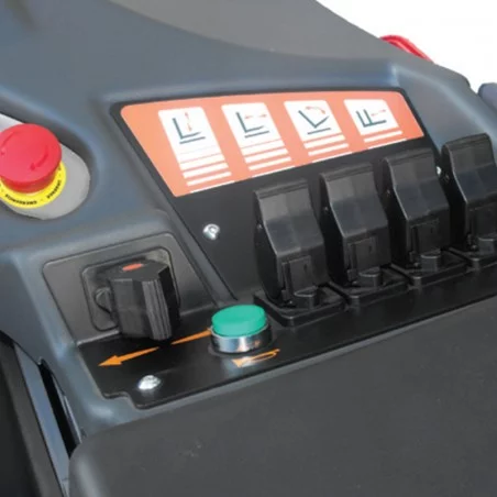 NEUWERTH Logistics SA - OMG Industry - Neos II 25 MULTI CH ac - Schubmaststapler