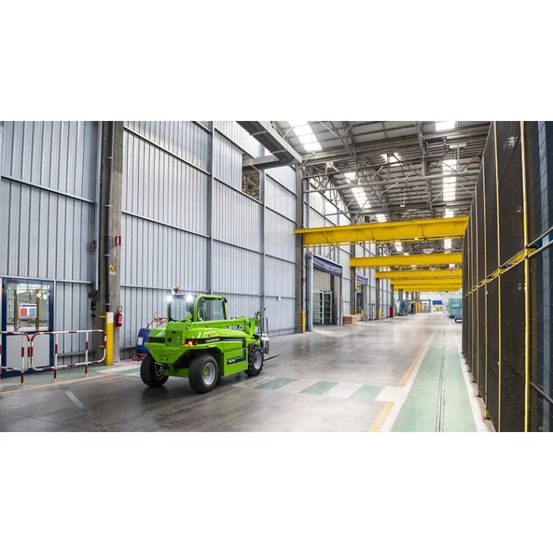 NEUWERTH Logistics SA - Merlo - COMPACT e-Worker - Chariot télescopique