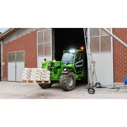 NEUWERTH Logistics SA - Merlo - TurboFarmer 42.7 - Chariot télescopique 2