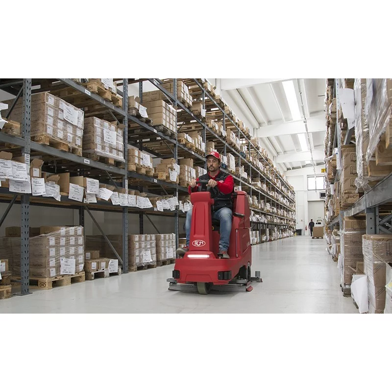 NEUWERTH Logistics SA - RCM - RCM Giga - Autolaveuse