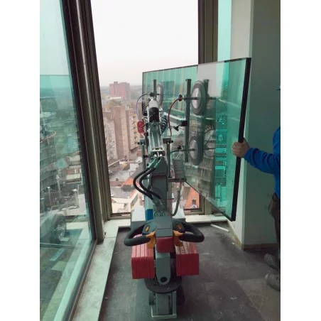 NEUWERTH Logistics SA - Smartlift - INDOOR SL 580 - Robot per vetro