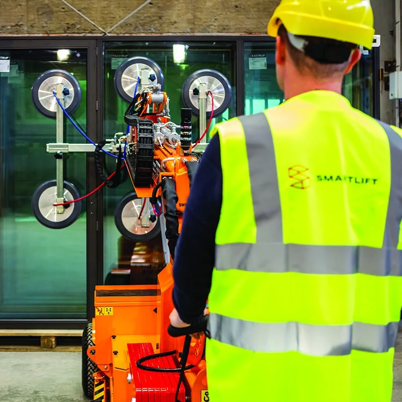 NEUWERTH Logistics SA - Smartlift - OUTDOOR SL 1008 - Glasmontagegerät