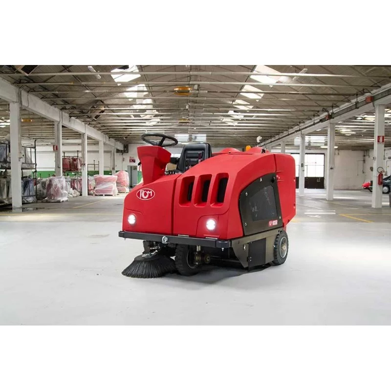 NEUWERTH Logistics SA - RCM - RCM Boxer Plus - Balayeuse