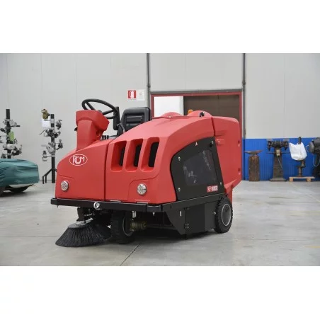 NEUWERTH Logistics SA - RCM - RCM Boxer Plus - Balayeuse