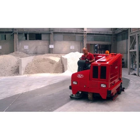 NEUWERTH Logistics SA - RCM - RCM Combo - Balayeuse-autolaveuse combinée