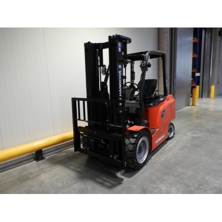 NEUWERTH Logistics SA - Hangcha - CPD35-AEY2 - Chariot-élévateur électrique