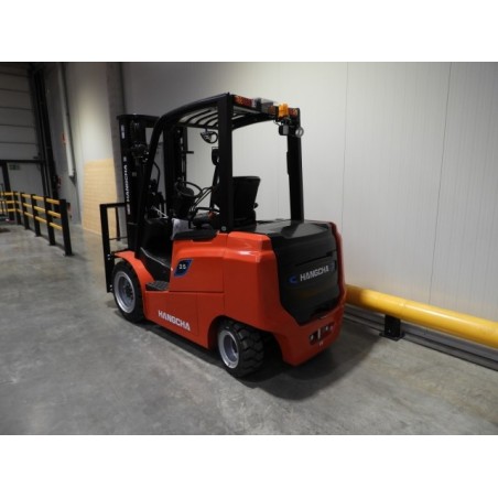 NEUWERTH Logistics SA - Hangcha - CPD35-AEY2 - Chariot-élévateur électrique