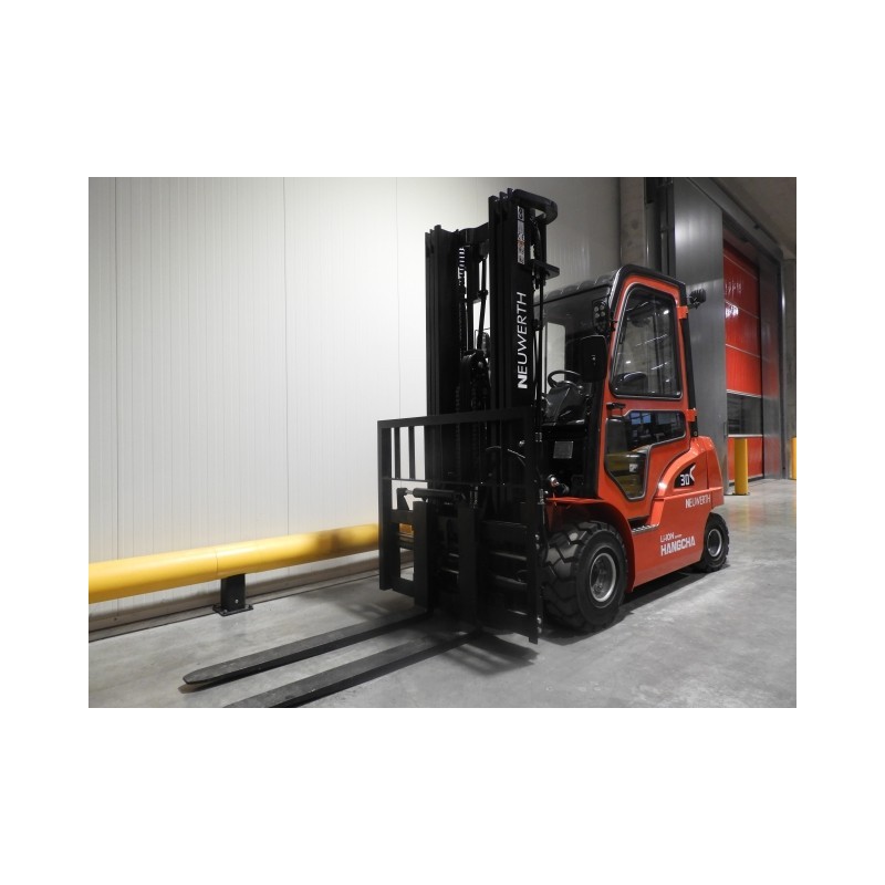 NEUWERTH Logistics SA - Hangcha - CPD30-XD4-SI26 - Chariot-élévateur électrique