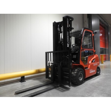 NEUWERTH Logistics SA - Hangcha - CPD30-XD4-SI26 - Chariot-élévateur électrique