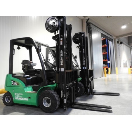 NEUWERTH Logistics SA - Hangcha - CPD25-XD4-SI21 - Chariot-élévateur électrique