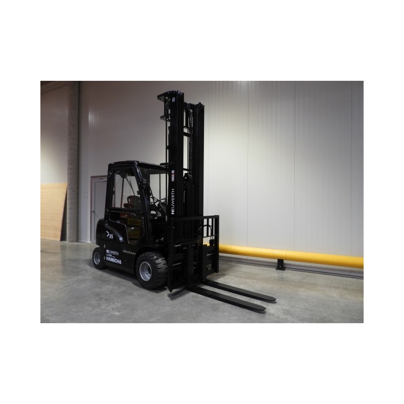 NEUWERTH Logistics SA - Hangcha - CPD35-XD4-SI21 - Chariot-élévateur électrique