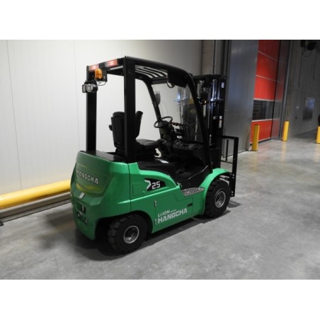 NEUWERTH Logistics SA - Hangcha - CPD25-XD4-SI21 - Chariot-élévateur électrique