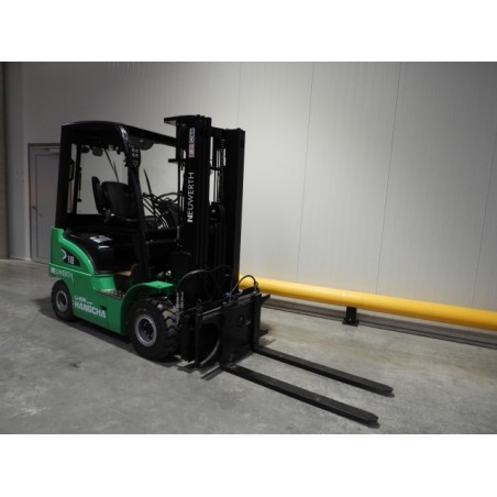 NEUWERTH Logistics SA - Hangcha - CPD18-XD4-SI16 - Chariot-élévateur électrique