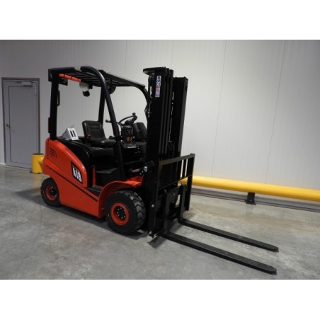 NEUWERTH Logistics SA - Hangcha - CPD18-AZ3 - Chariot-élévateur électrique