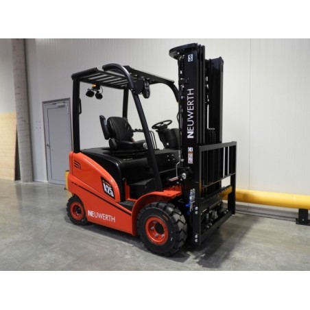 NEUWERTH Logistics SA - Hangcha - CPD25-AZ3 - Chariot-élévateur électrique