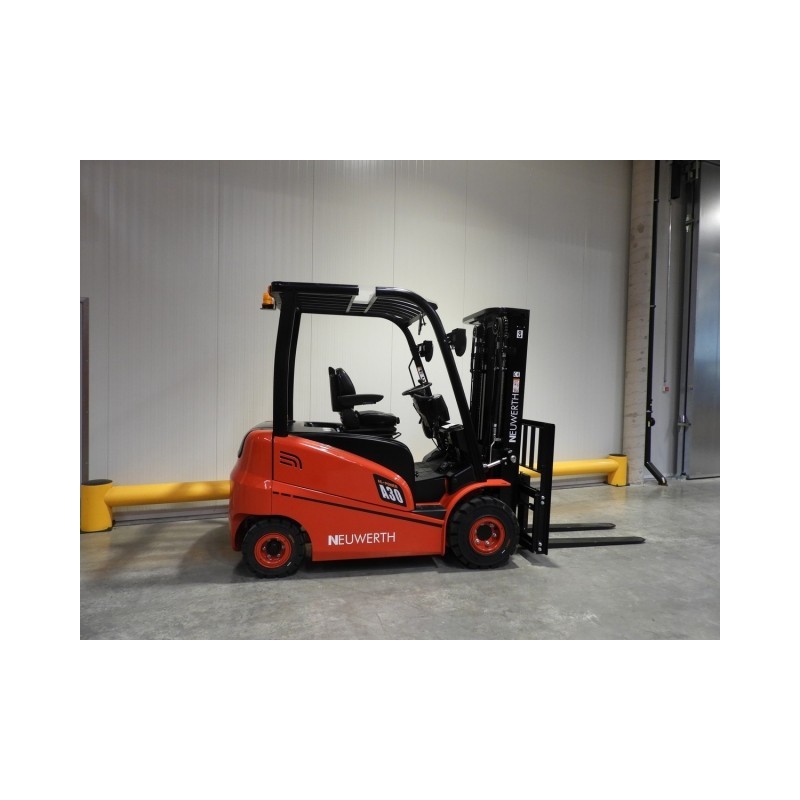 NEUWERTH Logistics SA - Hangcha - CPD30-AZ3 - Chariot-élévateur électrique