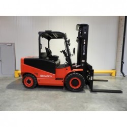 NEUWERTH Logistics SA - Hangcha - CPD50J - Chariot-élévateur électrique