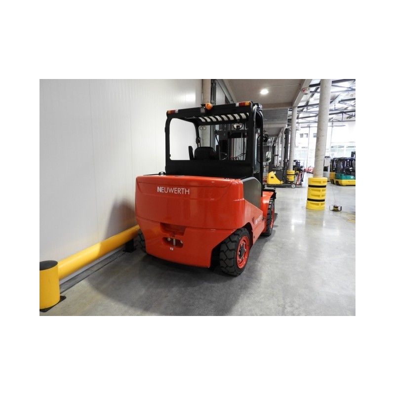 NEUWERTH Logistics SA - Hangcha - CPD50J - Chariot-élévateur électrique