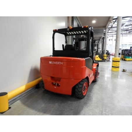 NEUWERTH Logistics SA - Hangcha - CPD50J - Chariot-élévateur électrique