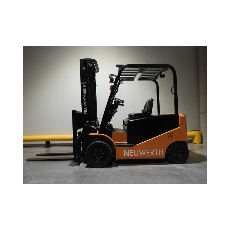 NEUWERTH Logistics SA - Hangcha - CPD30J-D1 - Chariot-élévateur électrique