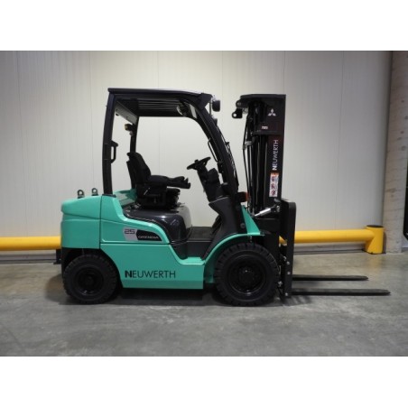 NEUWERTH Logistics SA - Mitsubishi - FD25N3 - Chariot-élévateur Diesel