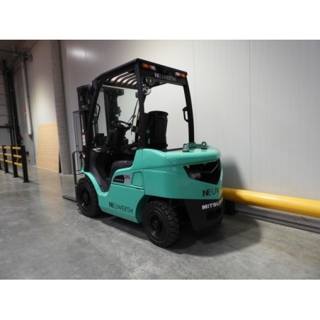 NEUWERTH Logistics SA - Mitsubishi - FD25N3 - Chariot-élévateur Diesel