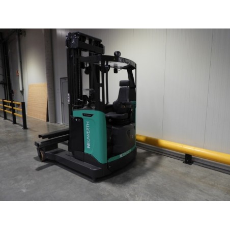NEUWERTH Logistics SA - Mitsubishi - RBM25N3 - Chariot à mât retractable