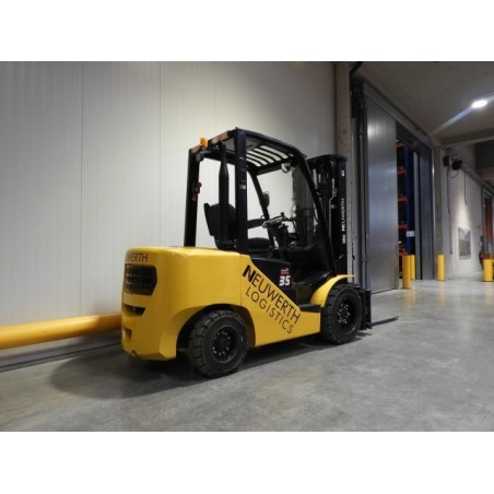 NEUWERTH Logistics SA - Hangcha - CPCD35-XH7F - Chariot-élévateur Diesel
