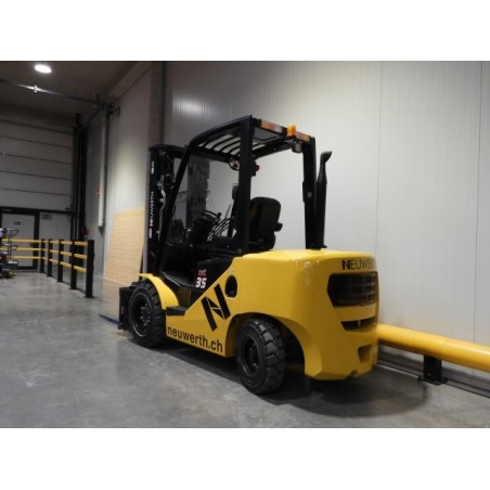 NEUWERTH Logistics SA - Hangcha - CPCD35-XH7F - Chariot-élévateur Diesel