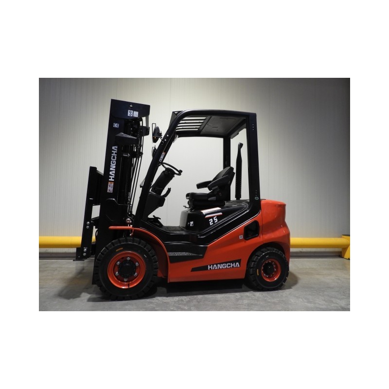 NEUWERTH Logistics SA - Hangcha - CPCD25-X2H7F1 - Chariot-élévateur Diesel