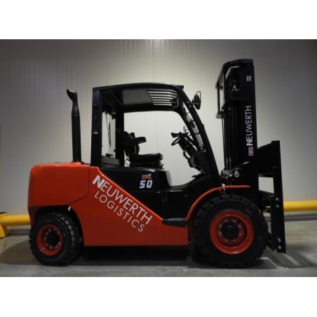 NEUWERTH Logistics SA - Hangcha - CPCD50-XXH8BN - Chariot-élévateur Diesel