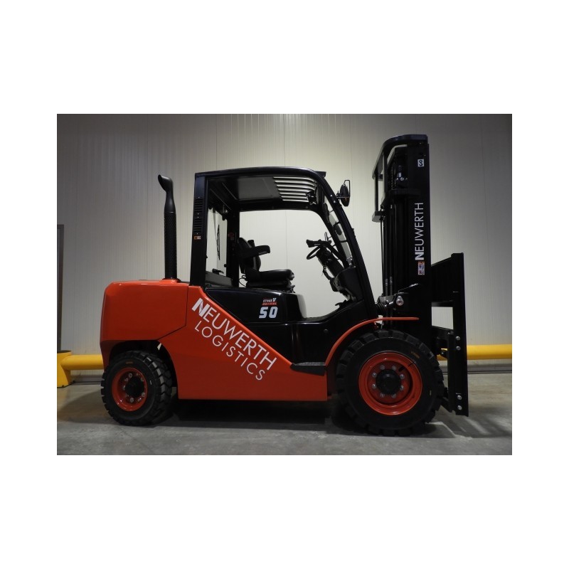 NEUWERTH Logistics SA - Hangcha - CPCD50-XXH8BN - Chariot-élévateur Diesel