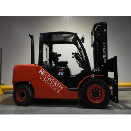 NEUWERTH Logistics SA - Hangcha - CPCD50-XXH8BN - Chariot-élévateur Diesel