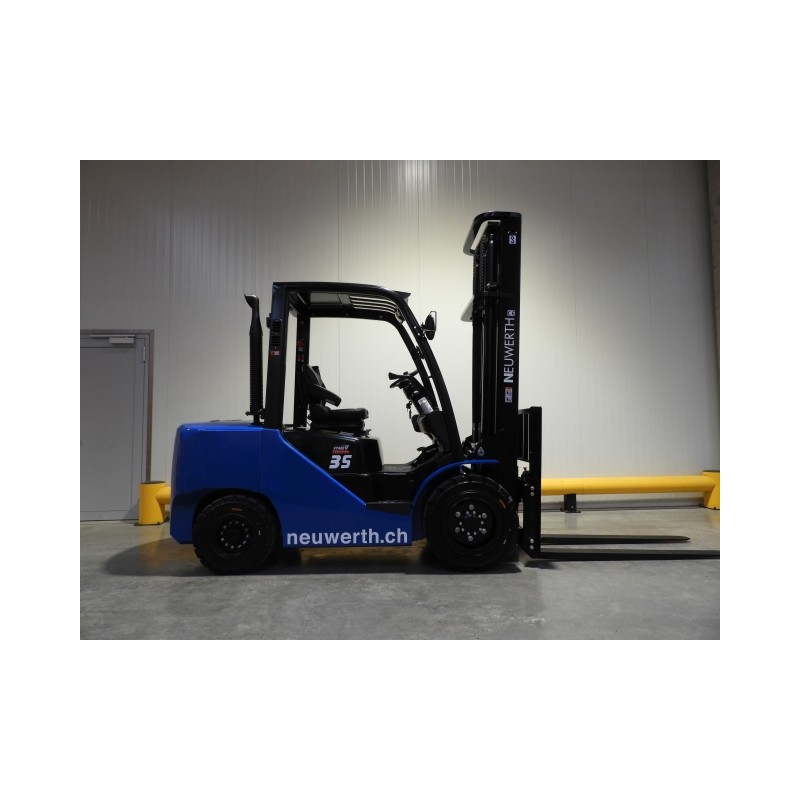 NEUWERTH Logistics SA - Hangcha - CPCD35-XH7F - Chariot-élévateur Diesel