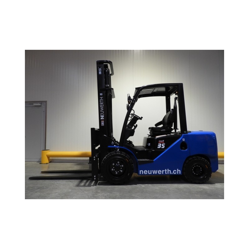 NEUWERTH Logistics SA - Hangcha - CPCD35-XH7F - Chariot-élévateur Diesel