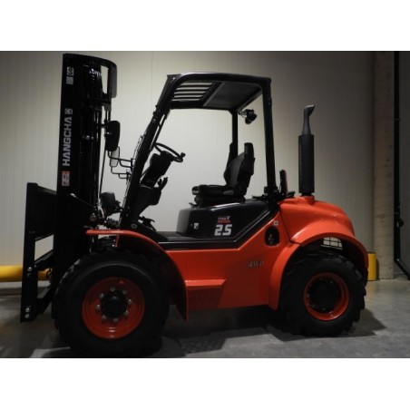 NEUWERTH Logistics SA - Hangcha - CPCD25-XW98C-RT4 - Chariot-élévateur Diesel