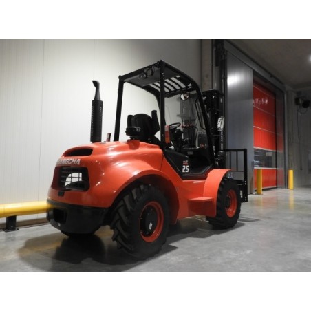 NEUWERTH Logistics SA - Hangcha - CPCD25-XW98C-RT4 - Chariot-élévateur Diesel