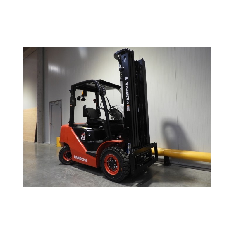 NEUWERTH Logistics SA - Hangcha - CPCD25-XH7F - Chariot-élévateur Diesel