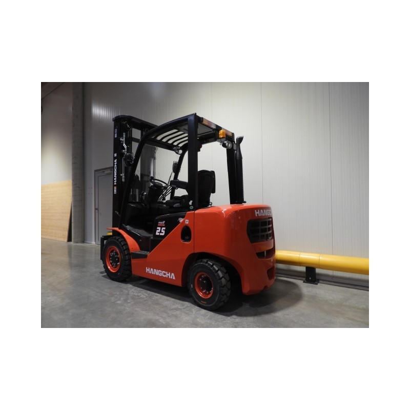 NEUWERTH Logistics SA - Hangcha - CPCD25-XH7F - Chariot-élévateur Diesel