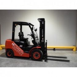 NEUWERTH Logistics SA - Hangcha - CPCD25-XW56F - Chariot-élévateur Diesel