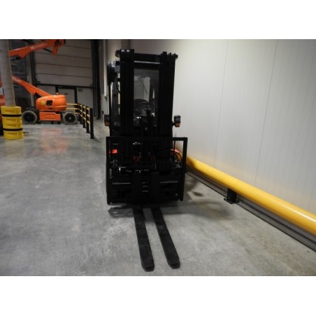 NEUWERTH Logistics SA - Hangcha - CPCD25-XH7F - Chariot-élévateur Diesel