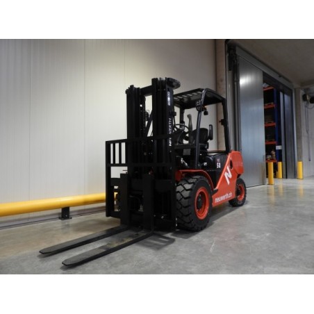 NEUWERTH Logistics SA - Hangcha - CPCD50-XXH8BN - Chariot-élévateur Diesel