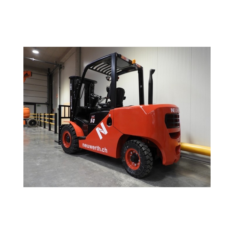 NEUWERTH Logistics SA - Hangcha - CPCD50-XXH8BN - Chariot-élévateur Diesel