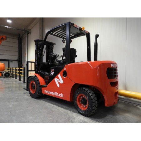 NEUWERTH Logistics SA - Hangcha - CPCD50-XXH8BN - Chariot-élévateur Diesel