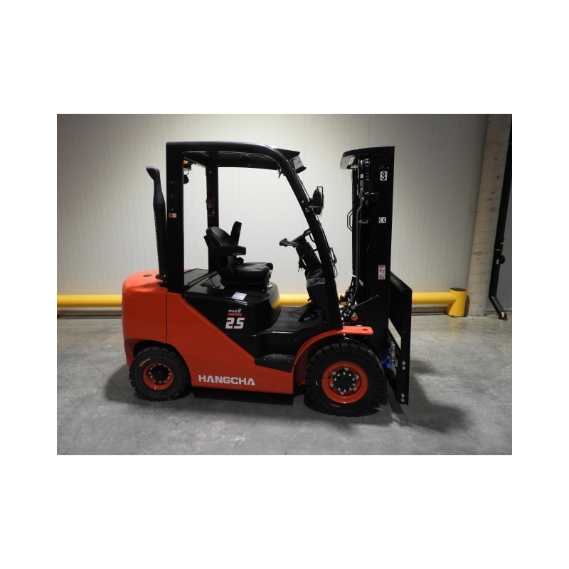 NEUWERTH Logistics SA - Hangcha - CPCD25-XW97F - Chariot-élévateur Diesel