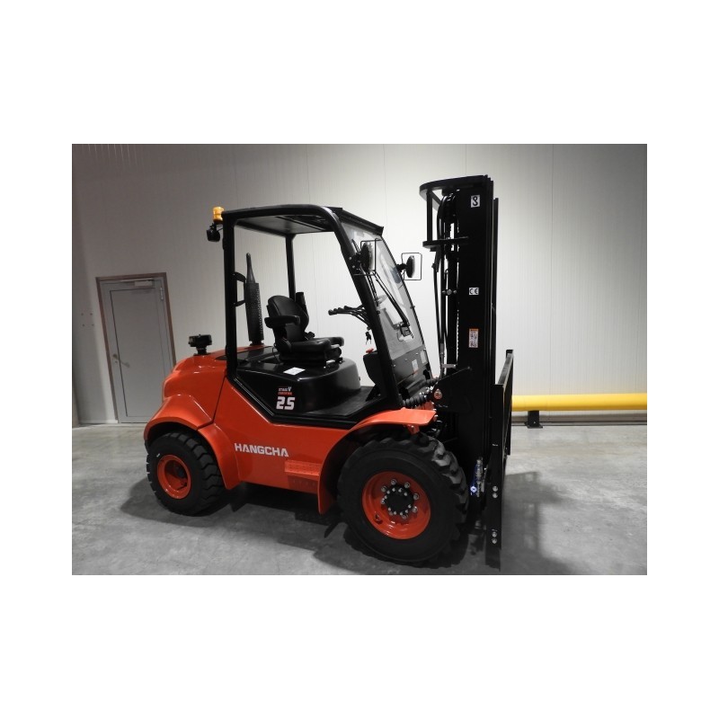 NEUWERTH Logistics SA - Hangcha - CPCD25-XW98E-RT2 - Chariot-élévateur Diesel