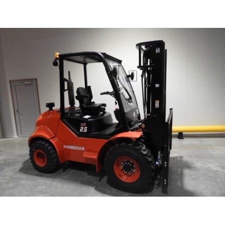 NEUWERTH Logistics SA - Hangcha - CPCD25-XW98E-RT2 - Chariot-élévateur Diesel