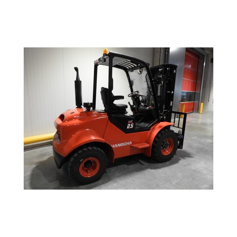 NEUWERTH Logistics SA - Hangcha - CPCD25-XW98E-RT2 - Chariot-élévateur Diesel